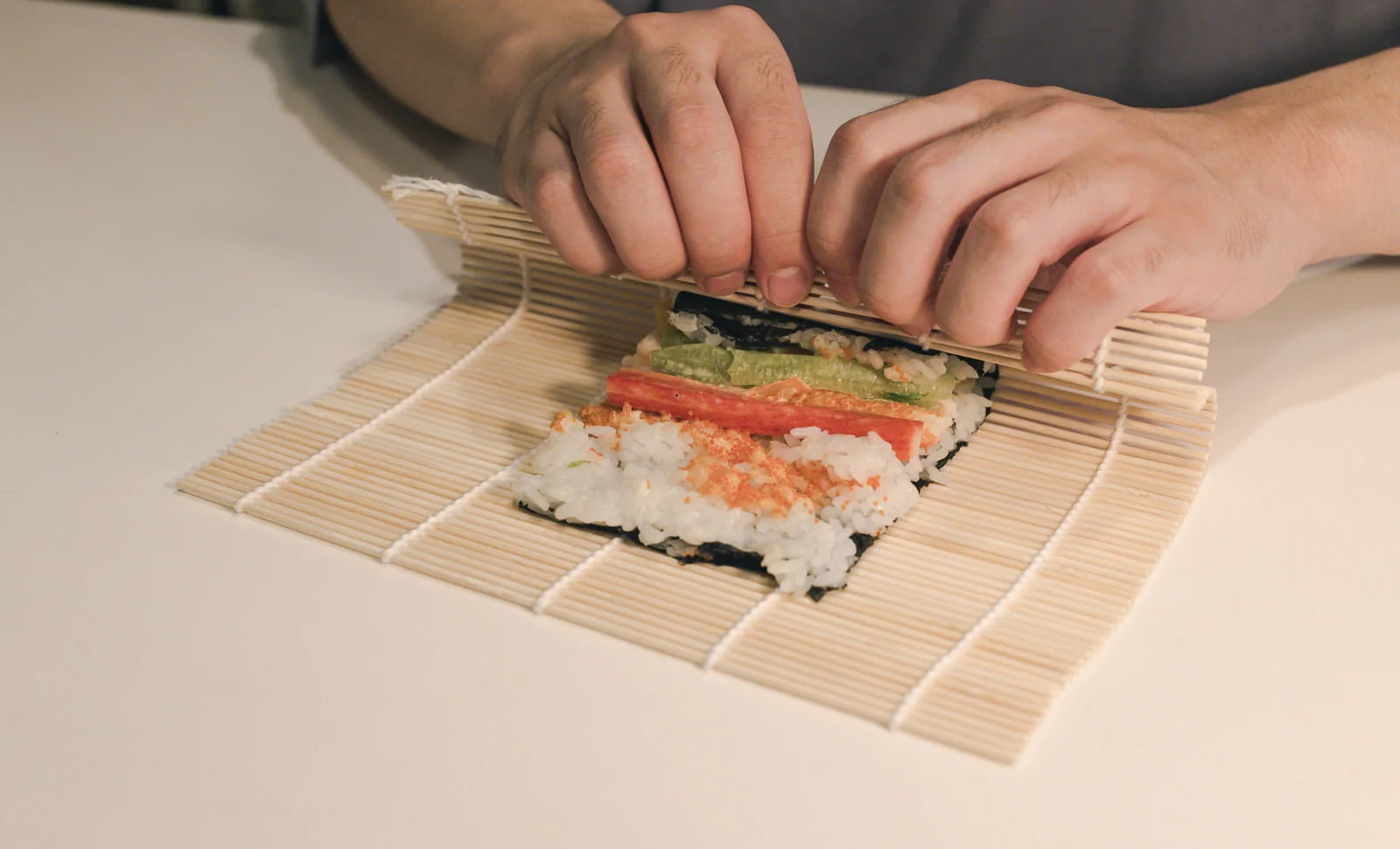 【宮崎都城市】週休二日制！巻きずしの製造補助・パック詰め・出荷！(株式会社プレイスエッジ)